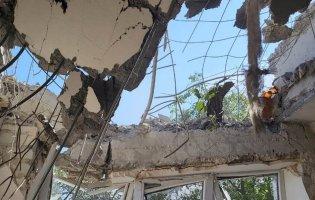 На Донеччині окупанти вдарили по міському супермаркету: є поранені