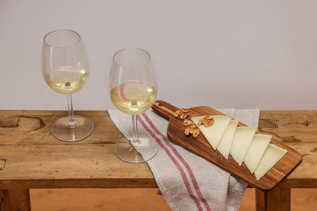 Шість білих вин, які варто спробувати, аби зрозуміти смак алкоголю