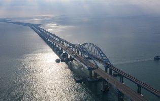 Рух Кримським мостом знову перекрили росіяни