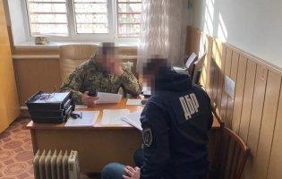 На Рівненщині посадовець військової частини незаконно виплатив пів мільйона гривень доньці колеги
