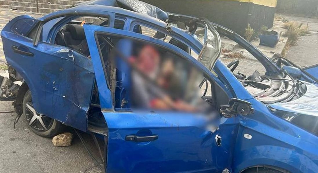 У Бериславі дрон рф атакував цивільну автівку: є загибла