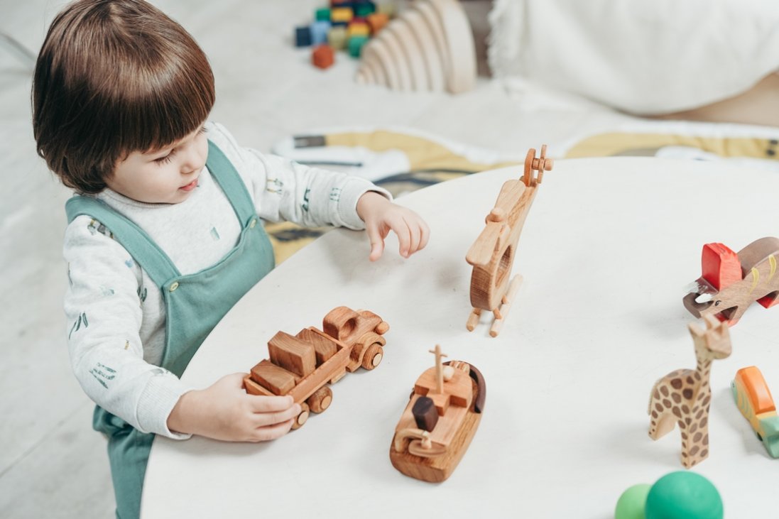 Як дерев'яні іграшки впливають на розвиток дитини?