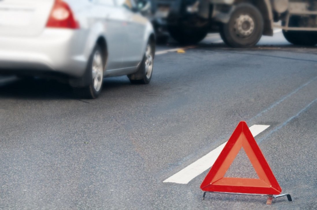 Безопасность на дороге: предотвращение ДТП, соблюдение правил безопасности и оказание первой помощи