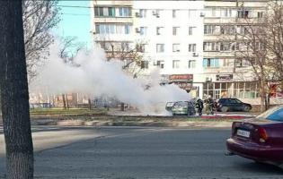 У Маріуполі підірвали автівку російського поліцейського