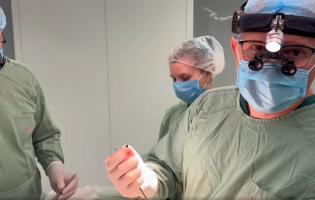 Лікарі дістали з серця 4-річної дитини уламок російської міни