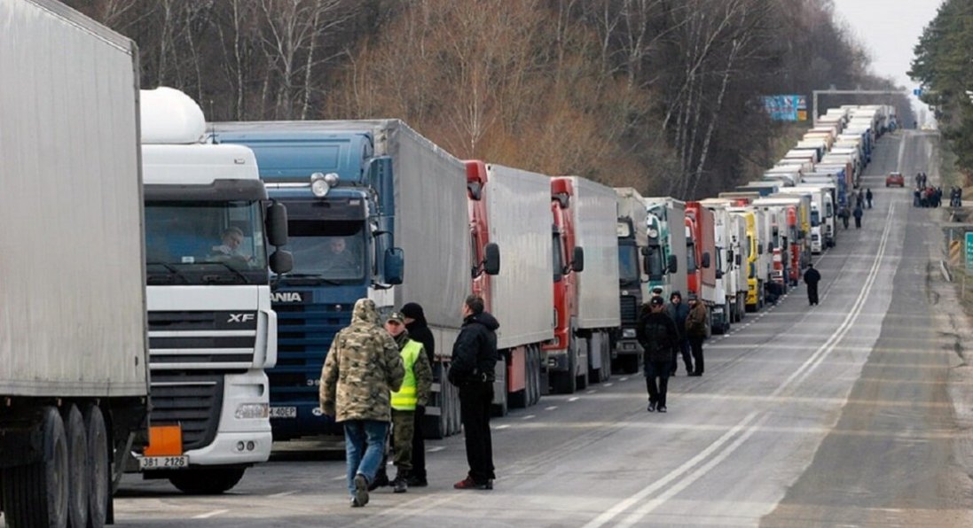 На кордоні з Польщею можуть заблокувати ще кілька пунктів пропуску: що відомо