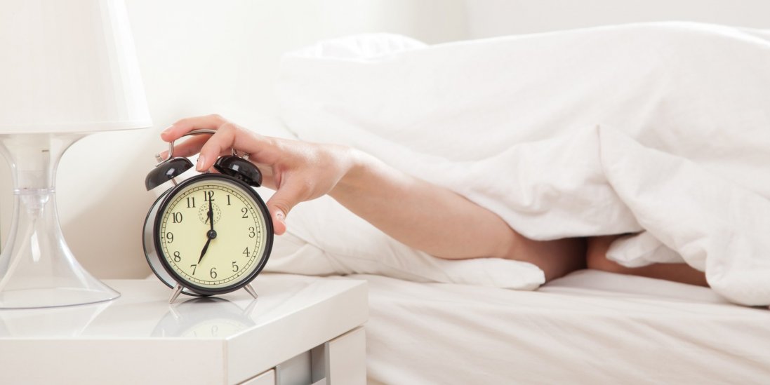 Як CBD і HHC впливають на сон і допомагають при безсонні
