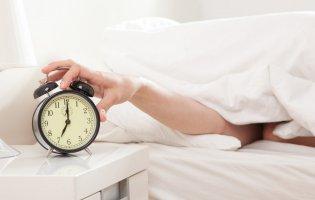 Як CBD і HHC впливають на сон і допомагають при безсонні