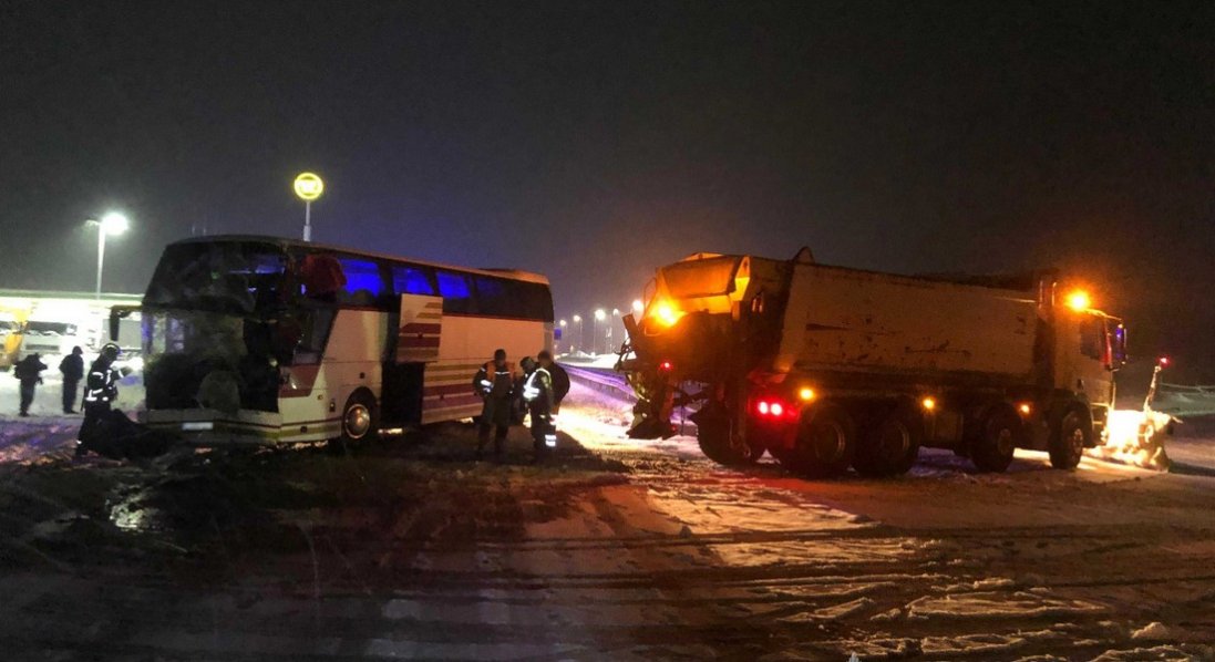 На Ковельщині в ДТП потрапив автобус «Київ-Варшава»: є постраждала