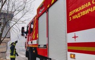 Пожежа в Луцьку: госпіталізували чоловіка