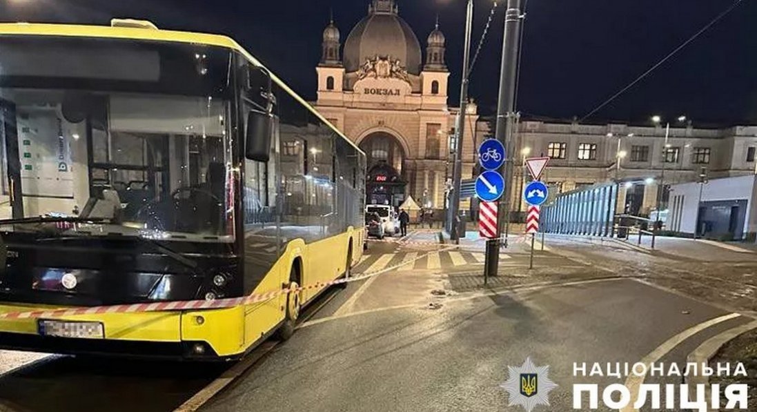 У Львові водій автобуса наїхав на прокурора: він помер на місці