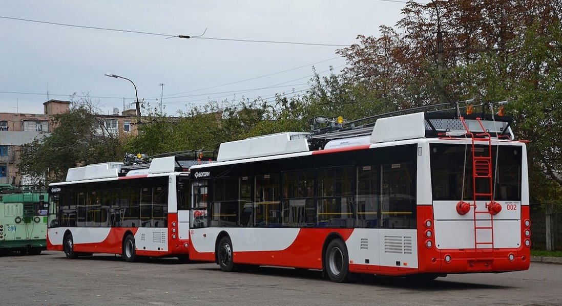 У Луцьку змінять маршрути кількох тролейбусів та автобусів