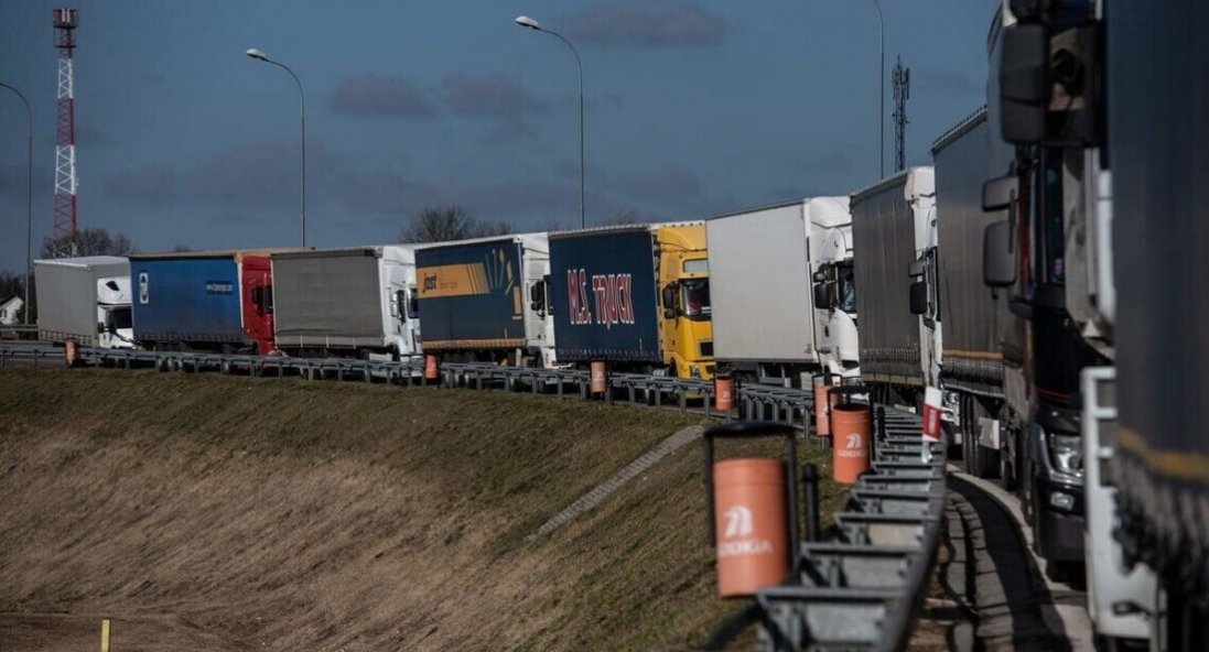 Яка ситуація з чергами з вантажівок через блокаду польського кордону