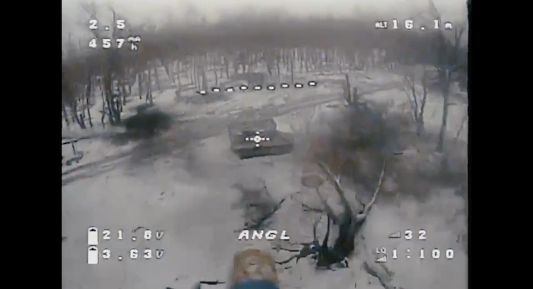 Як волинські поліцейські на фронті знищили російську бронетехніку