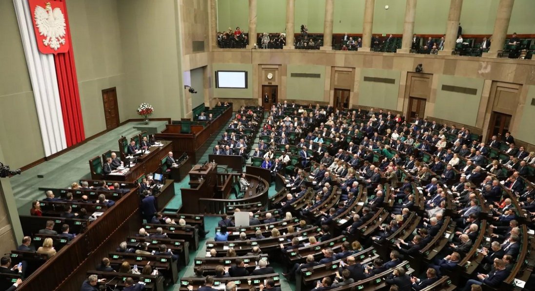 У Польщі можуть послабити законодавство про аборти і дозволити екстрену контрацепцію