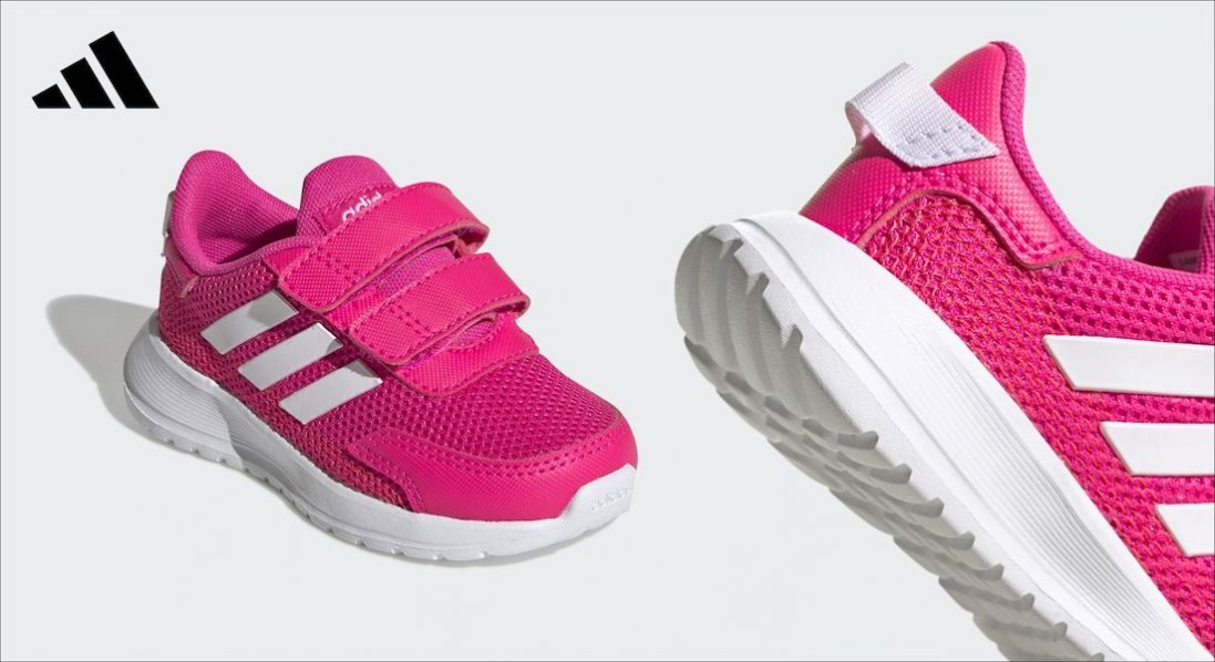Які придбати кросівки adidas для дівчат?
