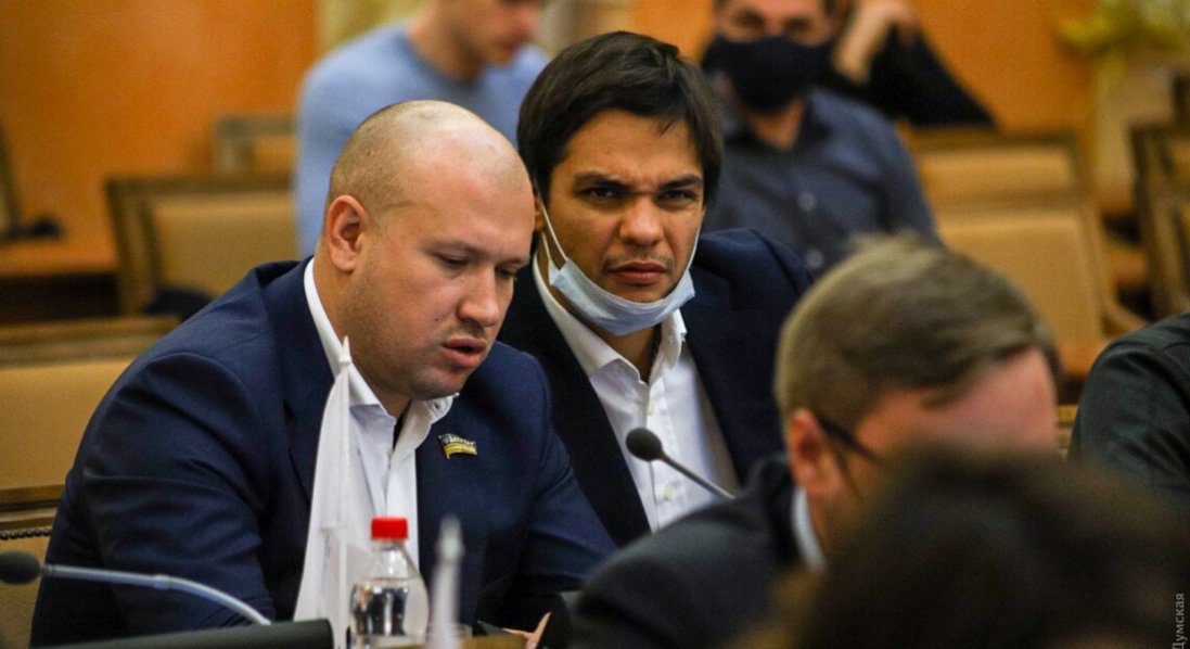 Двох ексдепутатів Одеської облради оголосили в розшук