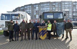 Луцький батальйон «Азову» отримав авто від благодійників та Юрія Погуляйка