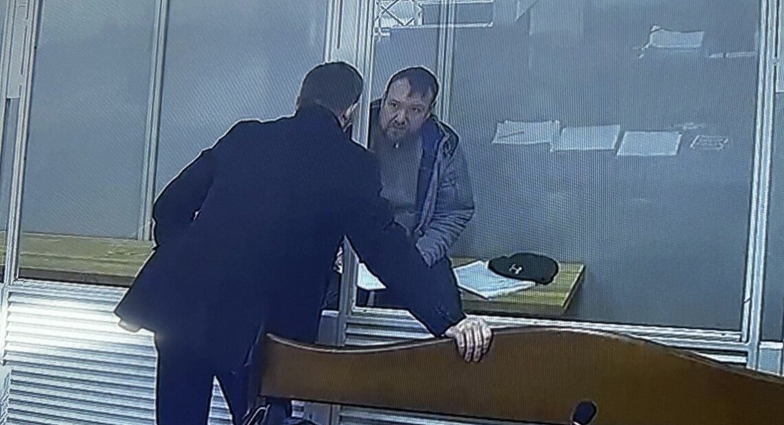 Експрацівнику СБУ за корупція на Волинській митниці продовжили арешт