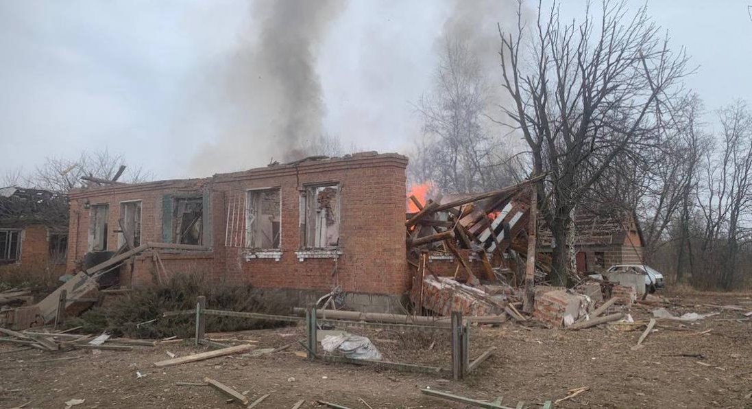 На Харківщині під російським ударом опинився пункт швидкої допомоги: є поранені