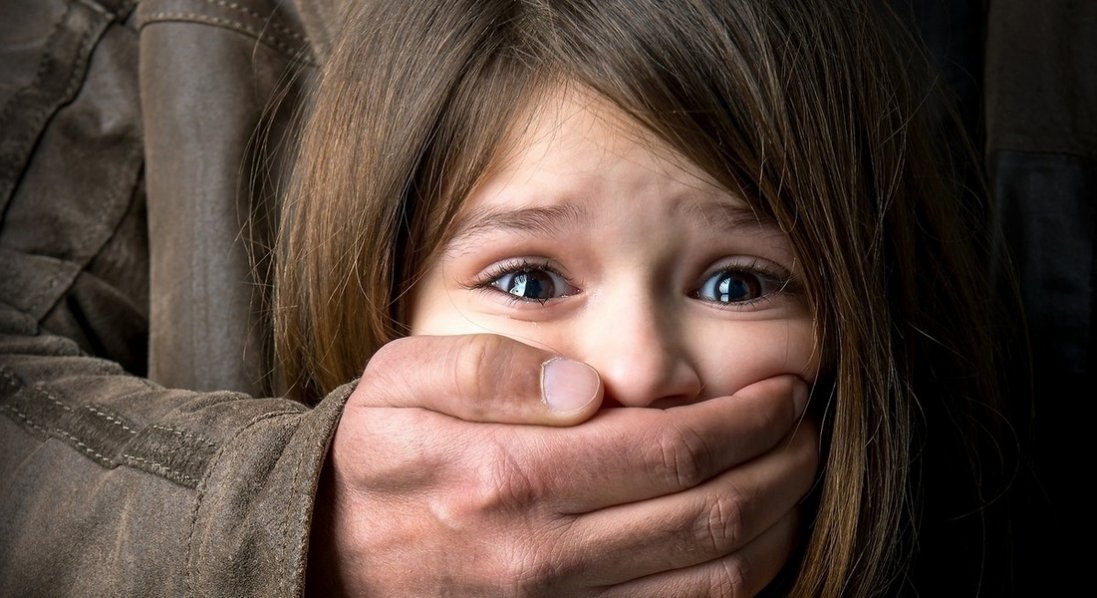 Волинянина засудили до 13 років позбавлення волі за зґвалтування 4-річної дитини