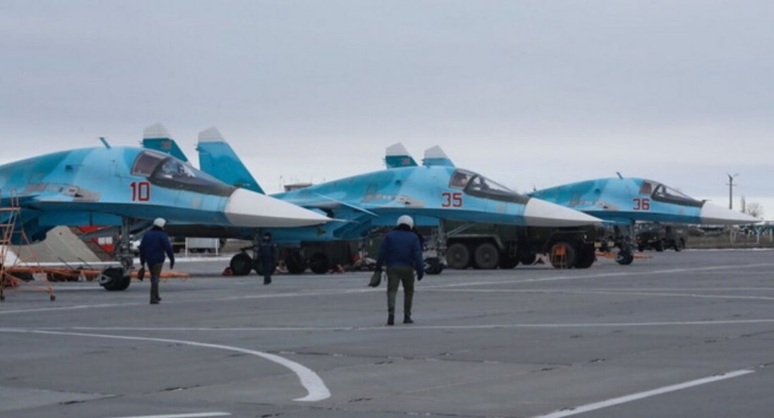 На аеродромі на росії знищили щонайменше 6 літаків