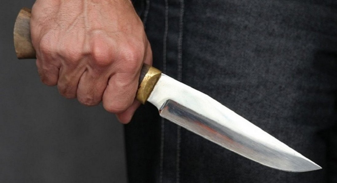 Волинянин вдарив ножем товариша: загрожує до 8 років позбавлення волі