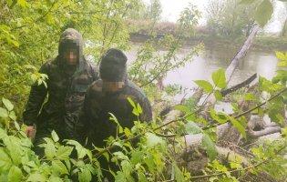 Поверталися в Україну вплав через річку: затримали двох братів з Волині