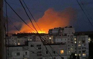В окупованому Луганську лунали вибухи: що відомо