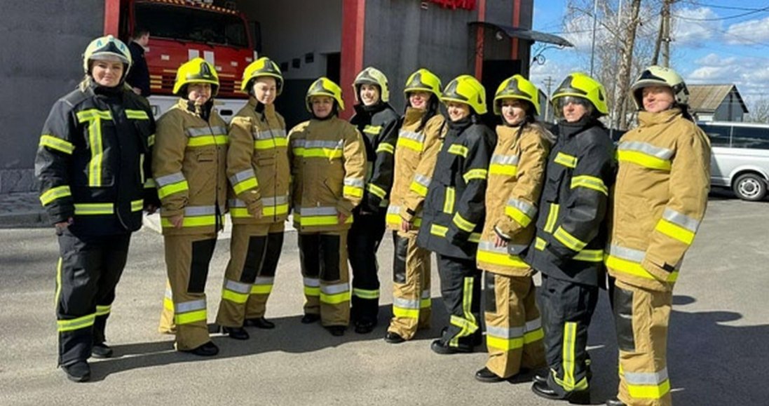 Єдина в Україні жіноча пожежна команда - на Рівненщині