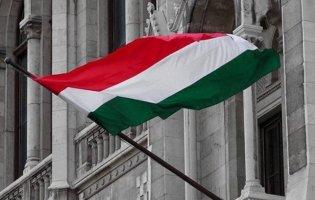 В Угорщині легалізують українців з протермінованими паспортами