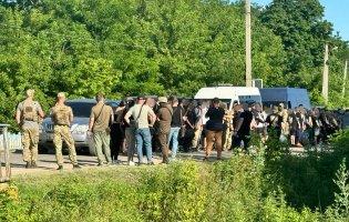 На Одещині 100 чоловіків планували незаконно перетнути кордон: допомагав правоохоронець