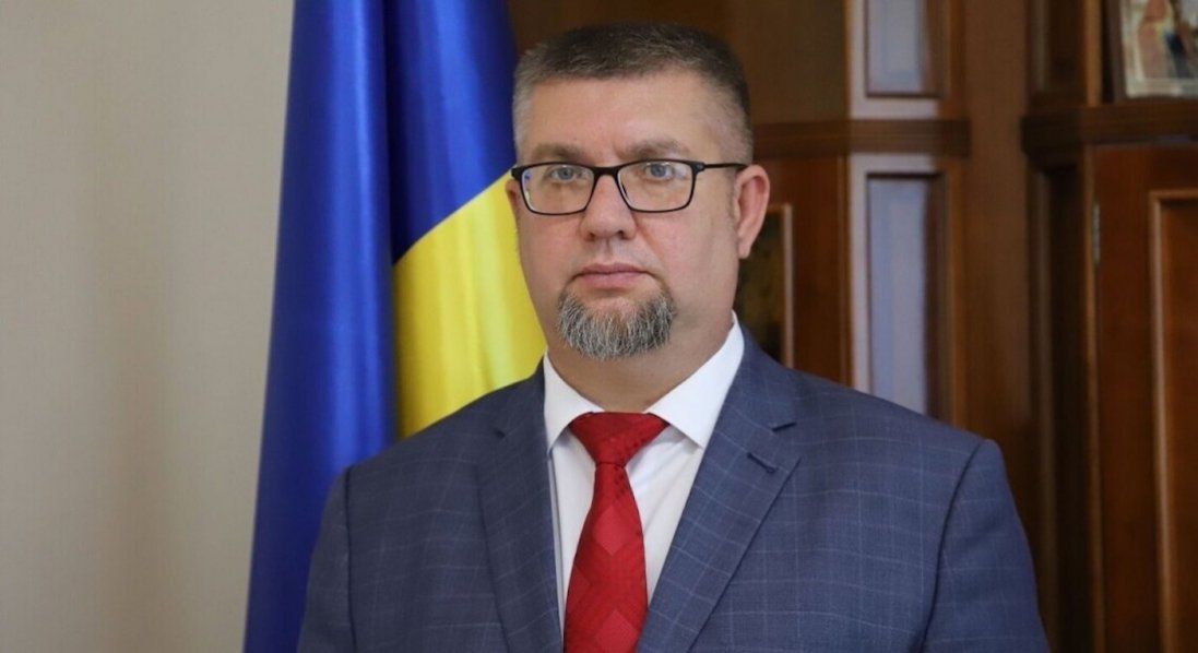 Корупція в Україні: продовжили слідство у справі керівника Маріупольського порту