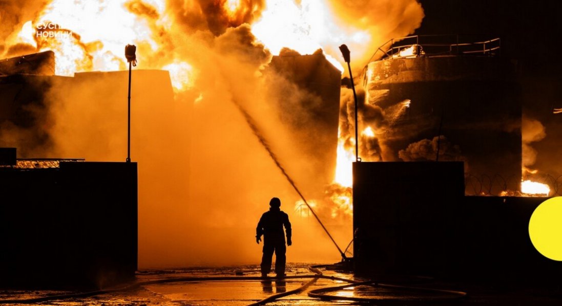 Харків потрапив під ще один ракетний удар: сильна пожежа