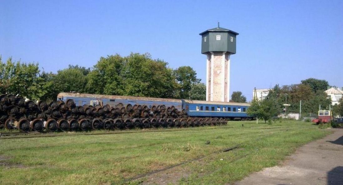 У Ковелі біля вагонного депо знайшли чоловіка з переломом черепа