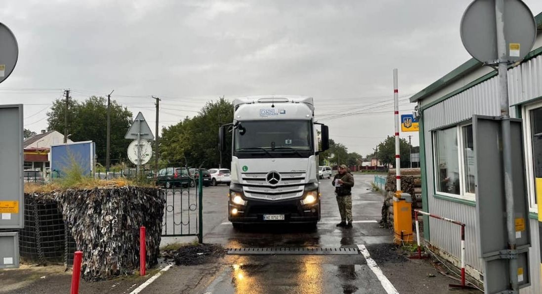 Через «Устилуг» тимчасово не пропускатимуть авто