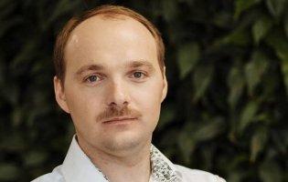 І воює, й бізнесує, і донати збирає