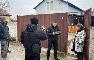 На Дніпропетровщині командир військової частини примушував підлеглих будувати будинки для родичів