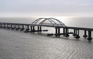 На Кримському мосту росіяни встановлюють додаткові системи ППО