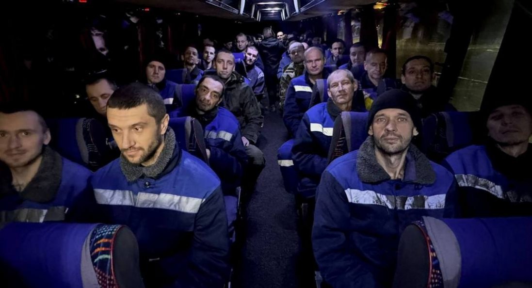 Трьох волинян визволили з полону рф