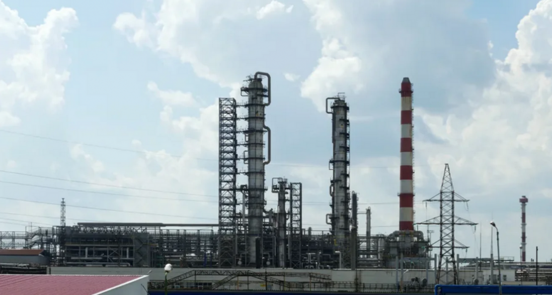 На росії «Яндекс» зобов’язали закрити доступ до фото НПЗ