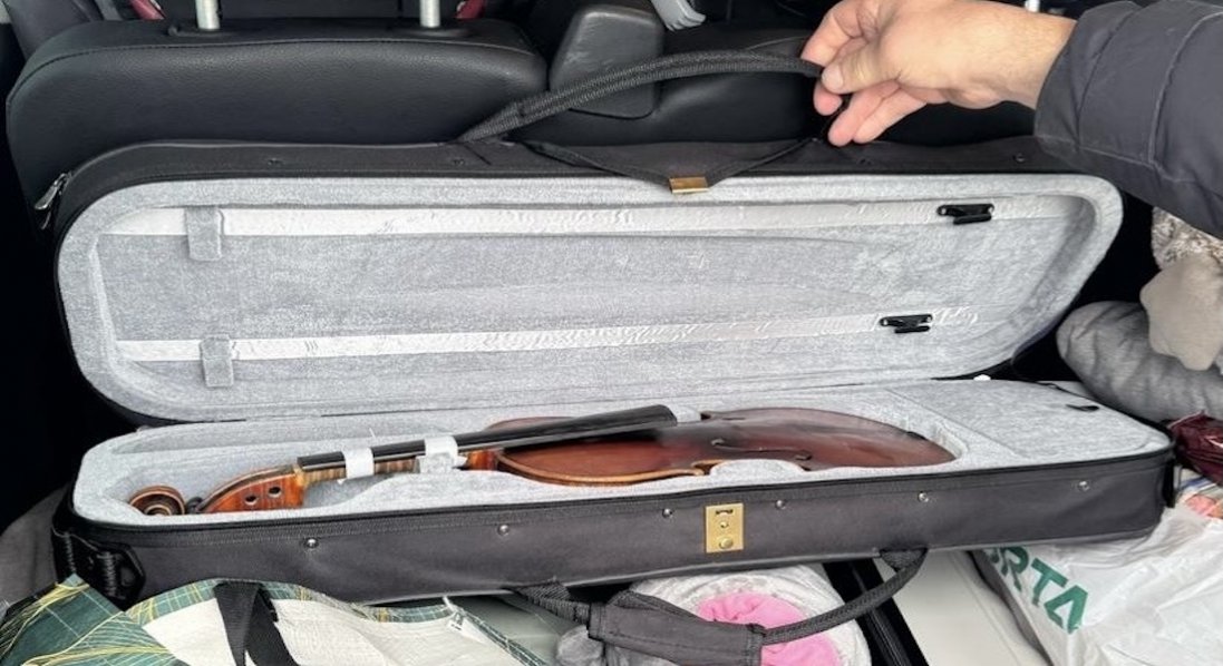 Через «Устилуг» хотіли вивезти старовинну скрипку відомого італійського майстра. ФОТО