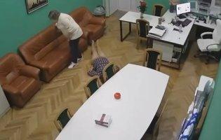 Чиновники Управління туризму КМДА випивали на роботі: в мережі з?явилося відео