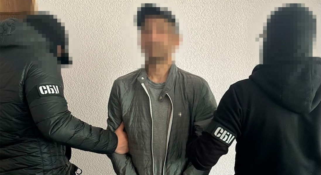 На Сумщині псевдовійськовий шпигував для рф