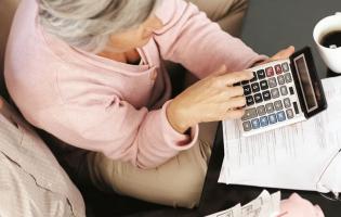 Скільки волинян купили стаж