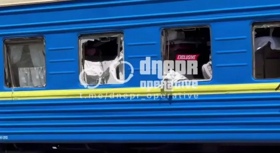 Через криваву атаку на вокзал у Дніпрі запізнюється потяг, що йде через Луцьк