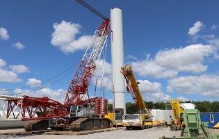 На Волині почали встановлювати вітряки