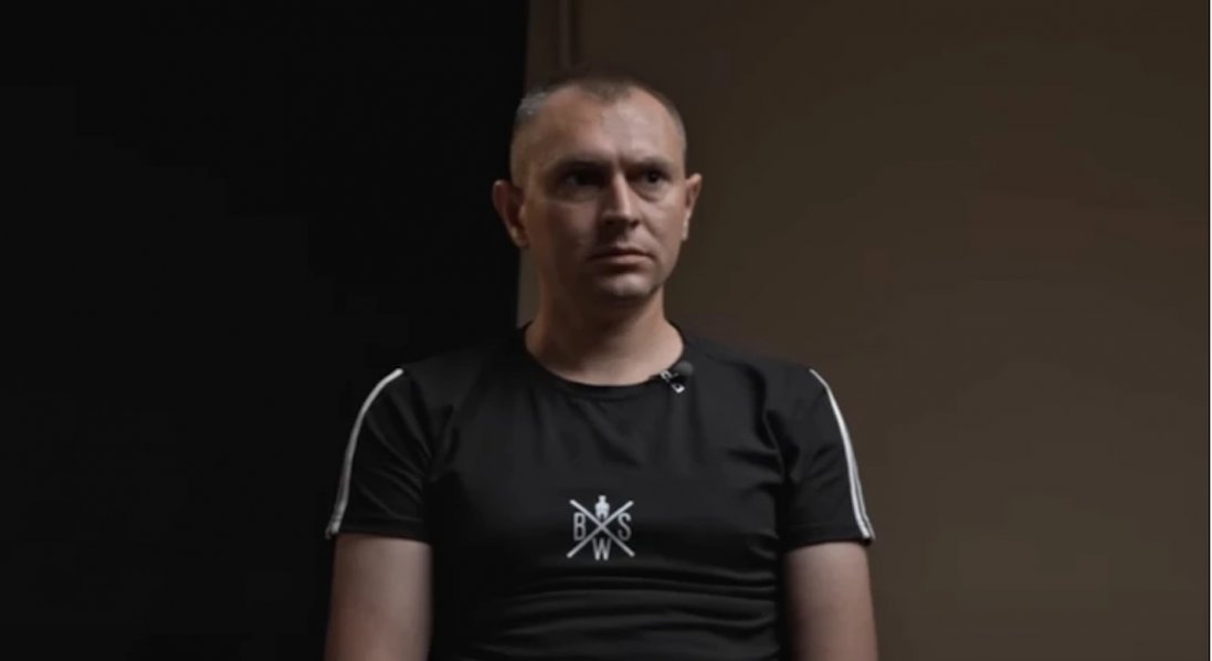 Воїн, якому на тілі випалили «Слава россии», розповів про катування