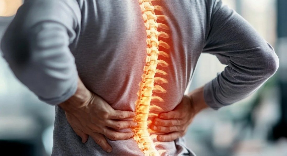 Від чого може боліти спина і яких помилок найчастіше припускаються хворі