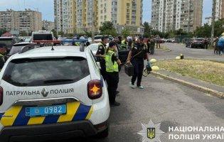 У Києві невідомий застрелив чоловіка в автівці